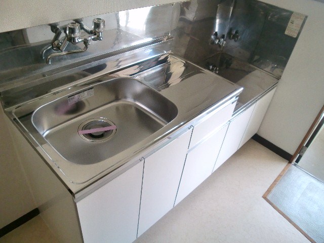 Kitchen. Kitchen brand new, Unused. 