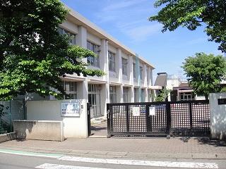 Primary school. Sakado - site to Nishi Elementary School 2085m