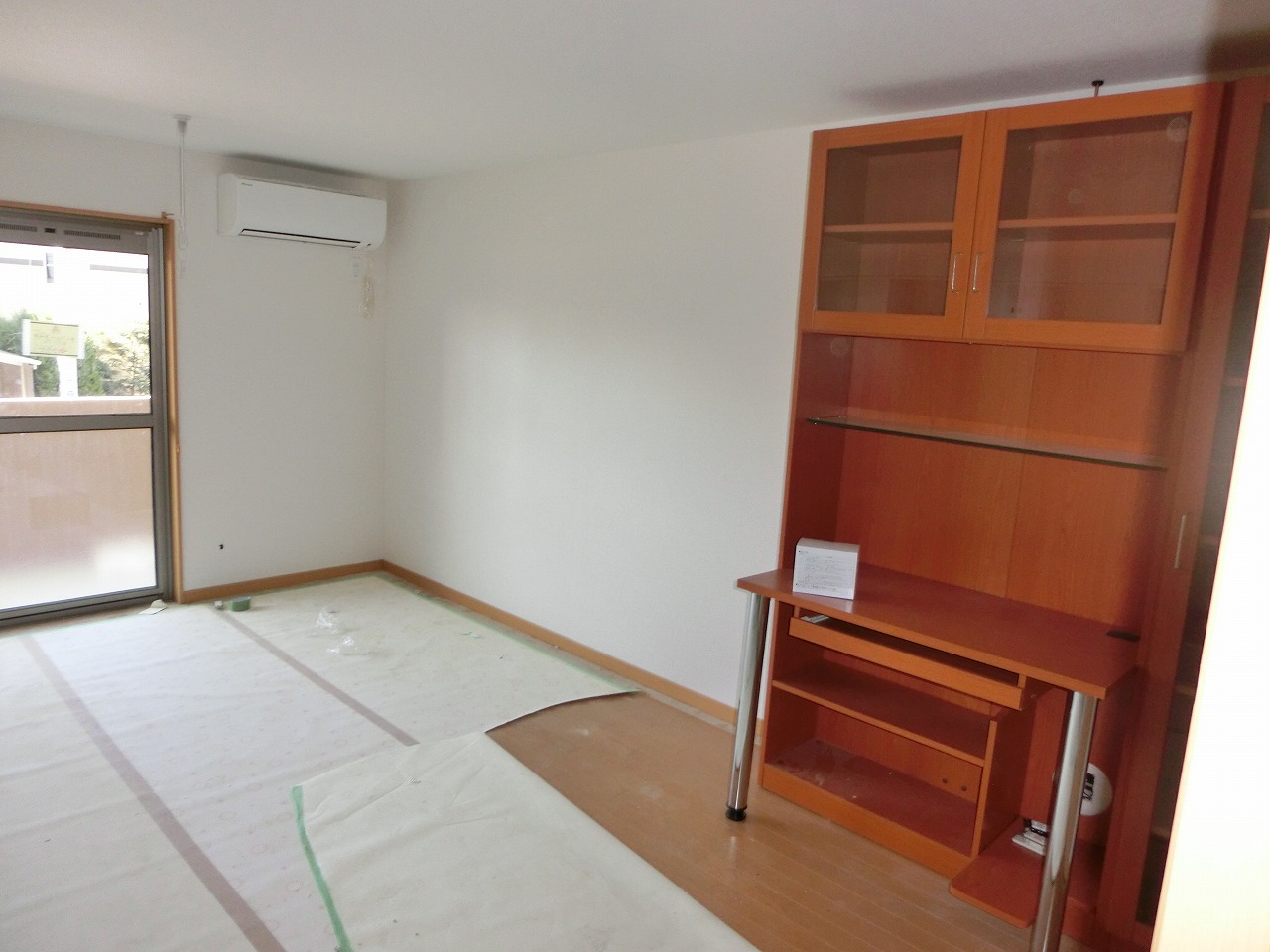 Living and room. Spacious living comfortable is