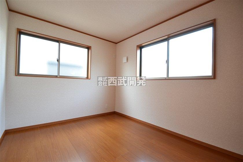 Non-living room. Indoor (11 May 2013) Shooting