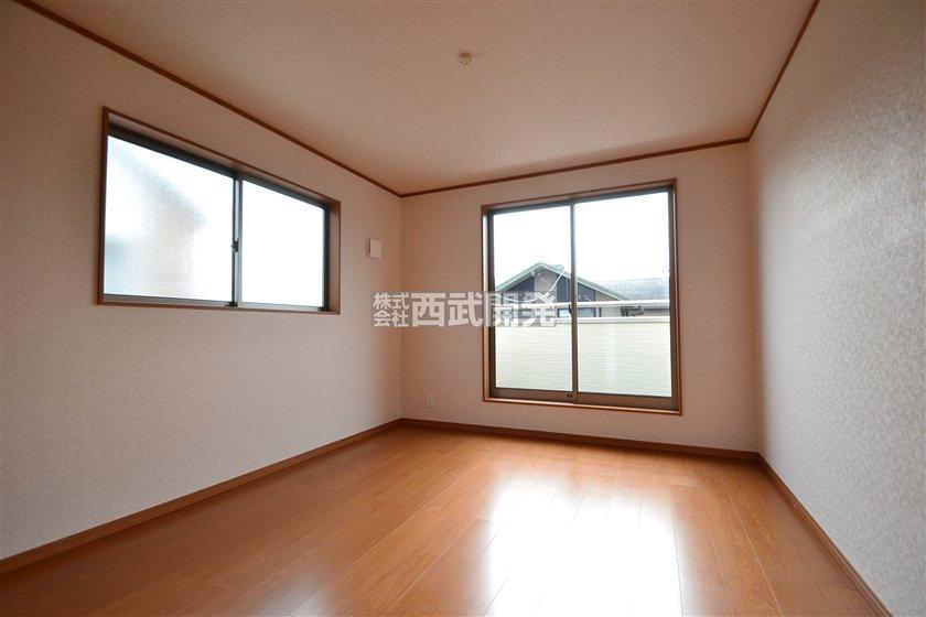 Non-living room. Indoor (11 May 2013) Shooting