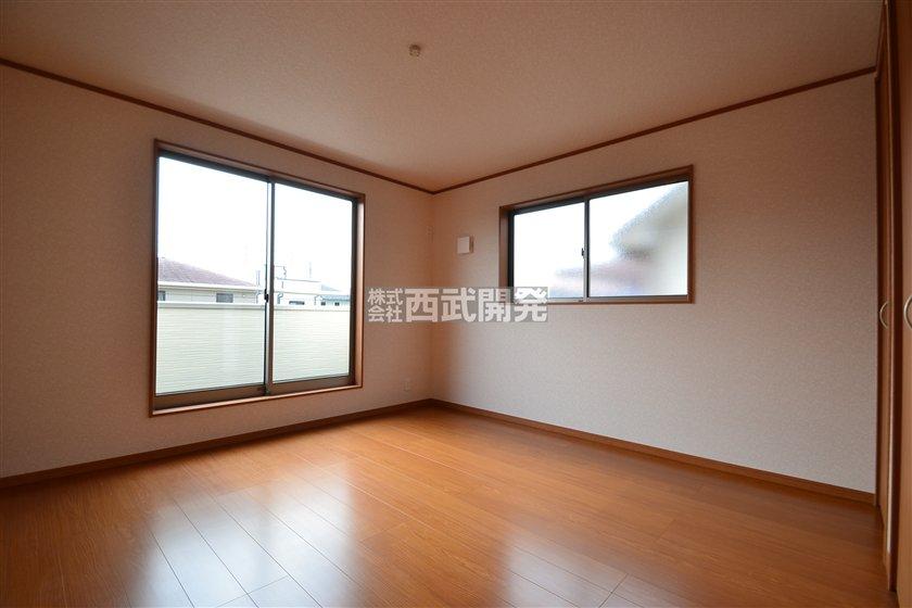 Non-living room. Indoor (11 May 2013) Shooting