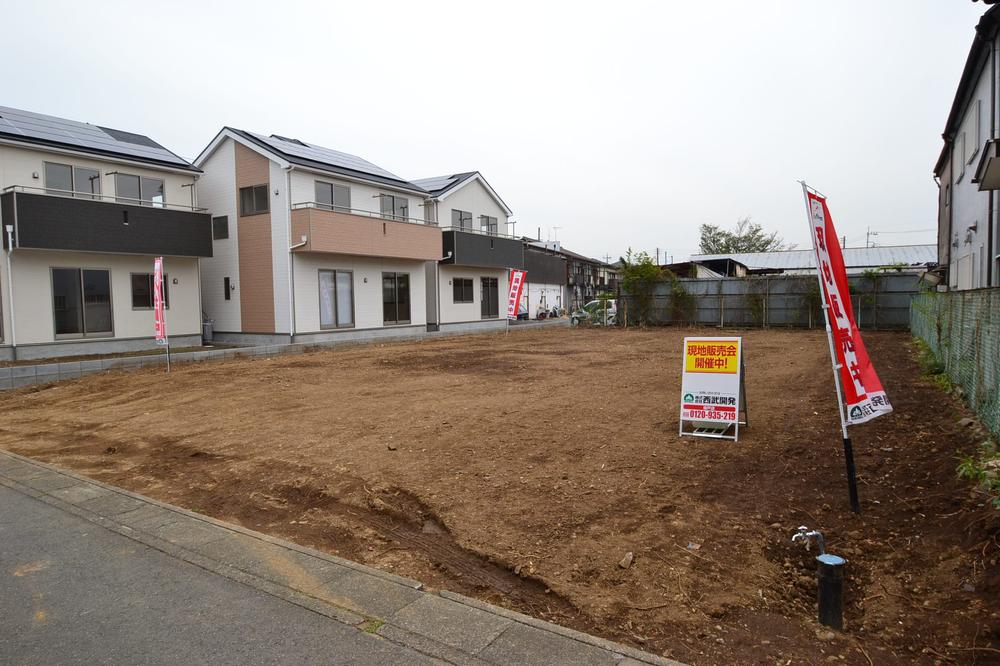 Local photos, including front road. Local (April 2013) Shooting