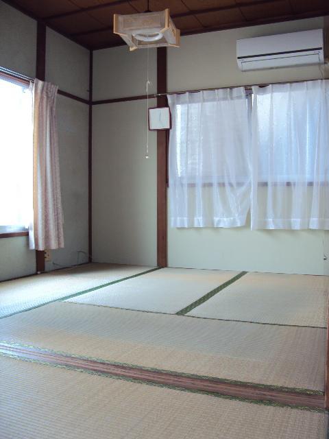 Living and room. Japanese-style room 4.5 Pledge