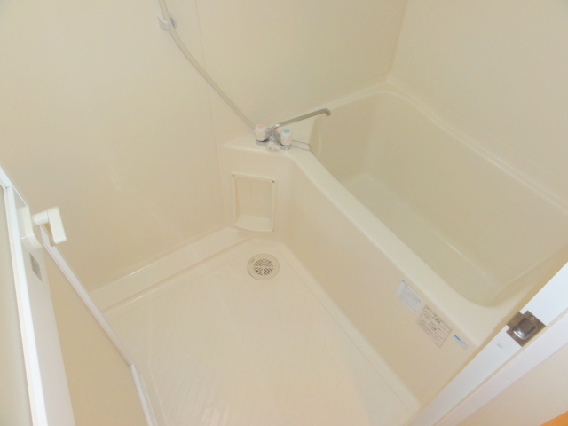 Bath. Happy bus ・ Toilet another property.