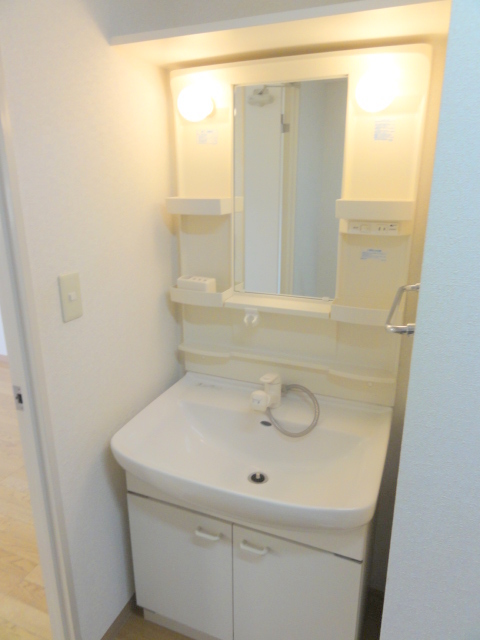 Washroom. Independent wash basin are equipped.