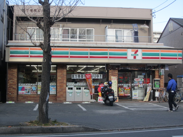 Convenience store. Seven-Eleven North Sakado estate before store up (convenience store) 420m