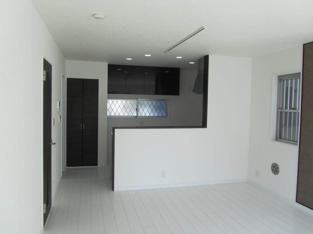 Living. Local (12 May 2013) Shooting