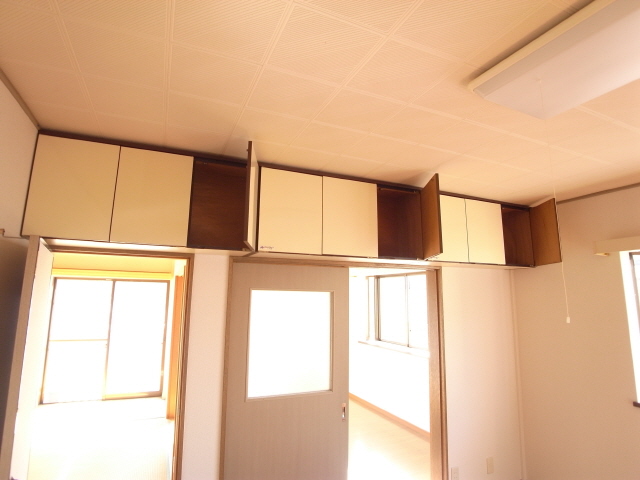 Receipt. There shelf