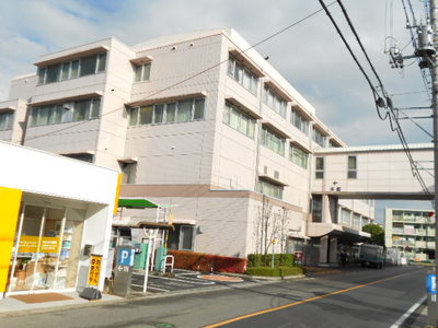 Hospital. 600m to Central Hospital (Hospital)