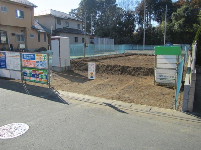 Local appearance photo. Local (11 May 2013) Shooting