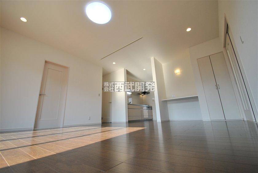 Living. Indoor (12 May 2012) shooting