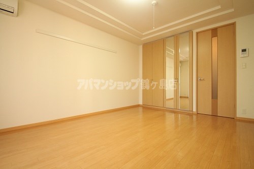 Other room space. Apamanshop Tsurugashima shop TEL: 049-233-7511