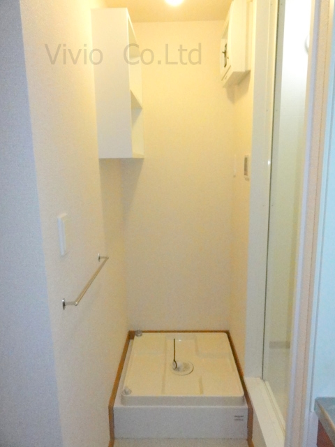 Other room space. Laundry Area is located in the room.