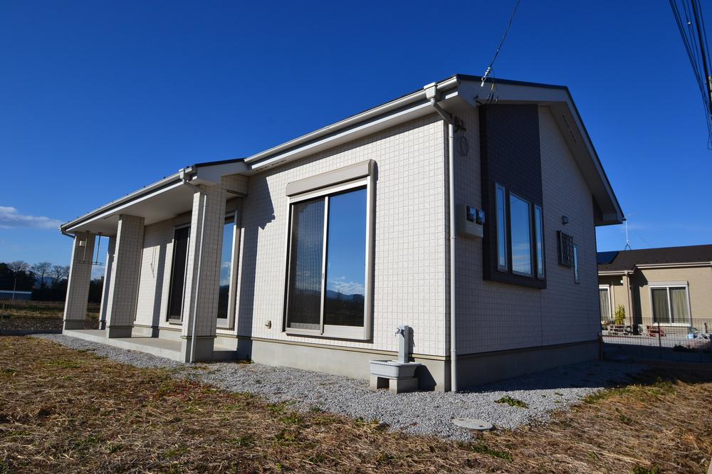 Local appearance photo. 3 Building site (December 2013) Shooting