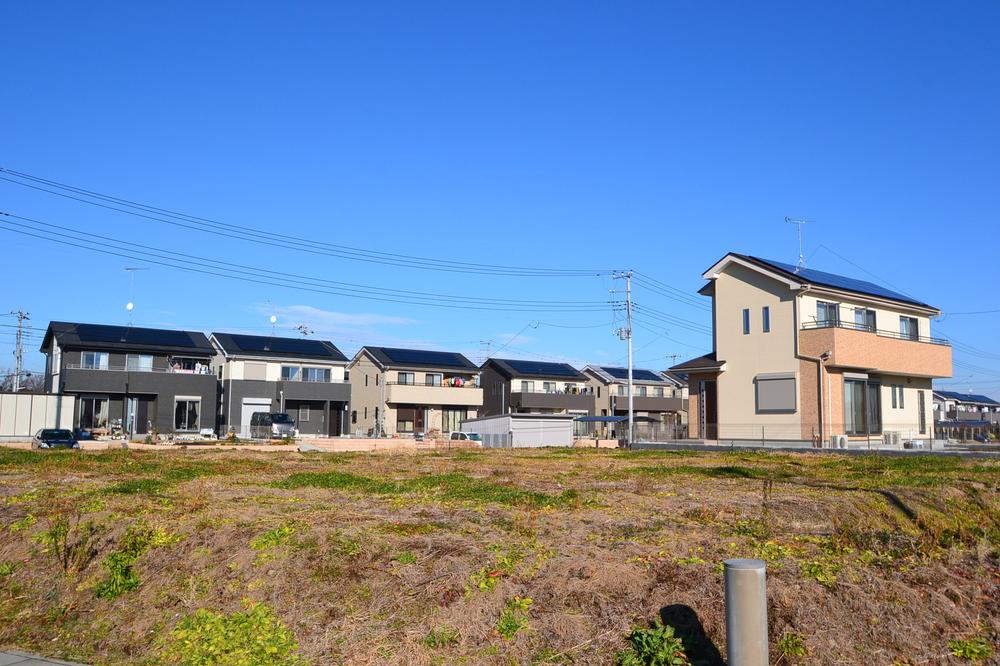 Local appearance photo. Local (12 May 2013) Shooting