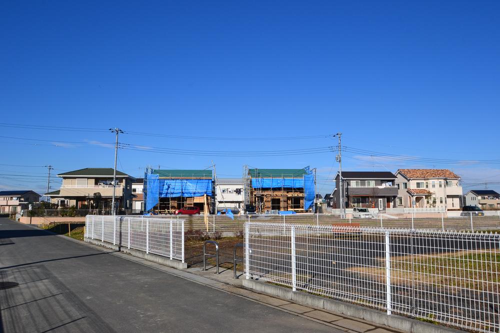 Local appearance photo. Local (12 May 2013) Shooting