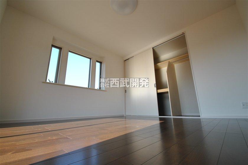 Non-living room. 3 Building interior (December 2013) Shooting