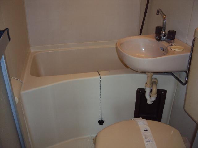 Bath. bus ・ toilet