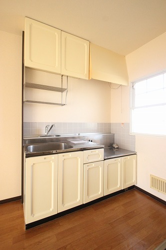 Kitchen. Apamanshop Tsurugashima shop TEL: 049-233-7511