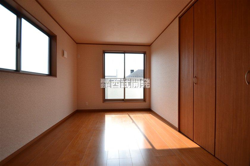 Non-living room. Indoor (11 May 2013) Shooting