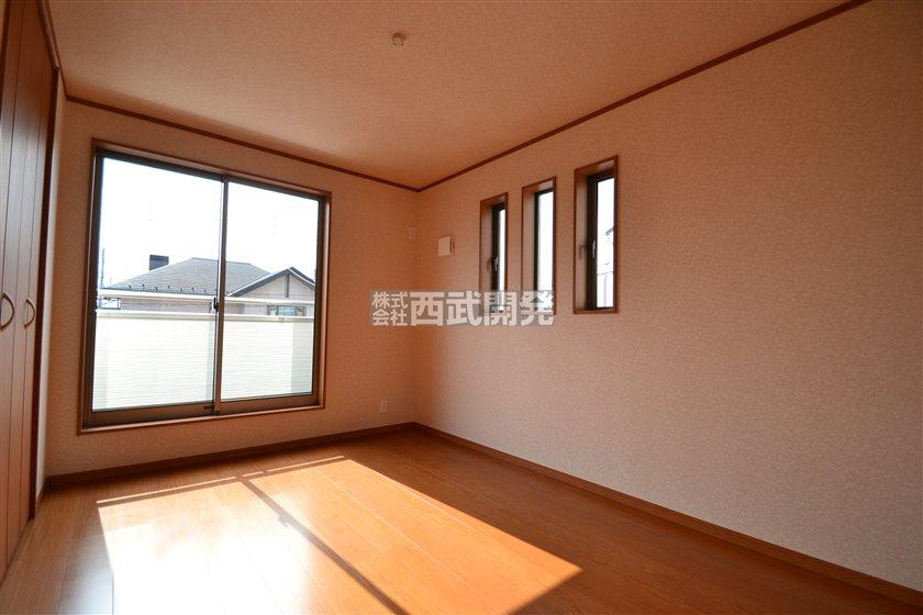 Non-living room. Indoor (11 May 2013) Shooting