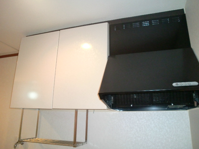 Kitchen. Kitchen exhaust fan, Tsuto