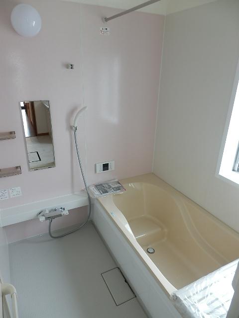 Same specifications photos (Other introspection). Same specifications