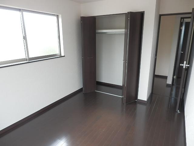 Same specifications photos (Other introspection). Same specifications