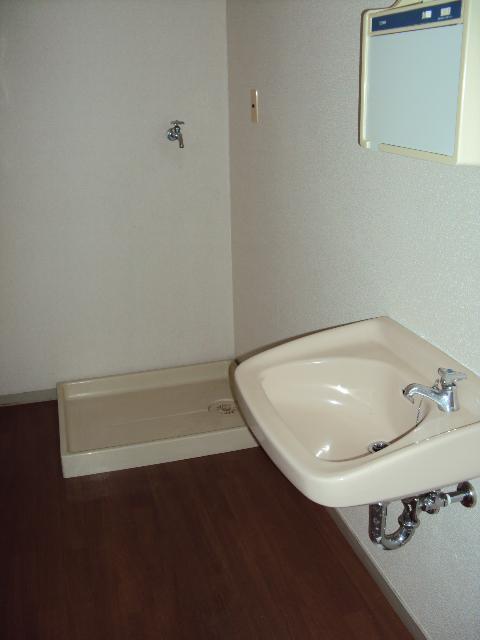 Washroom. Dressing room