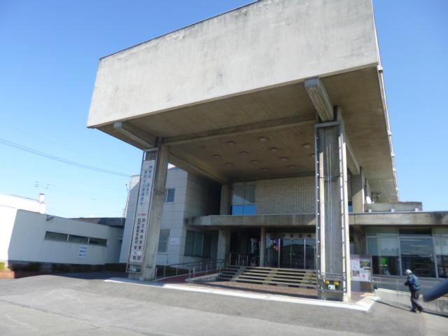 Government office. Satte 1825m to city hall