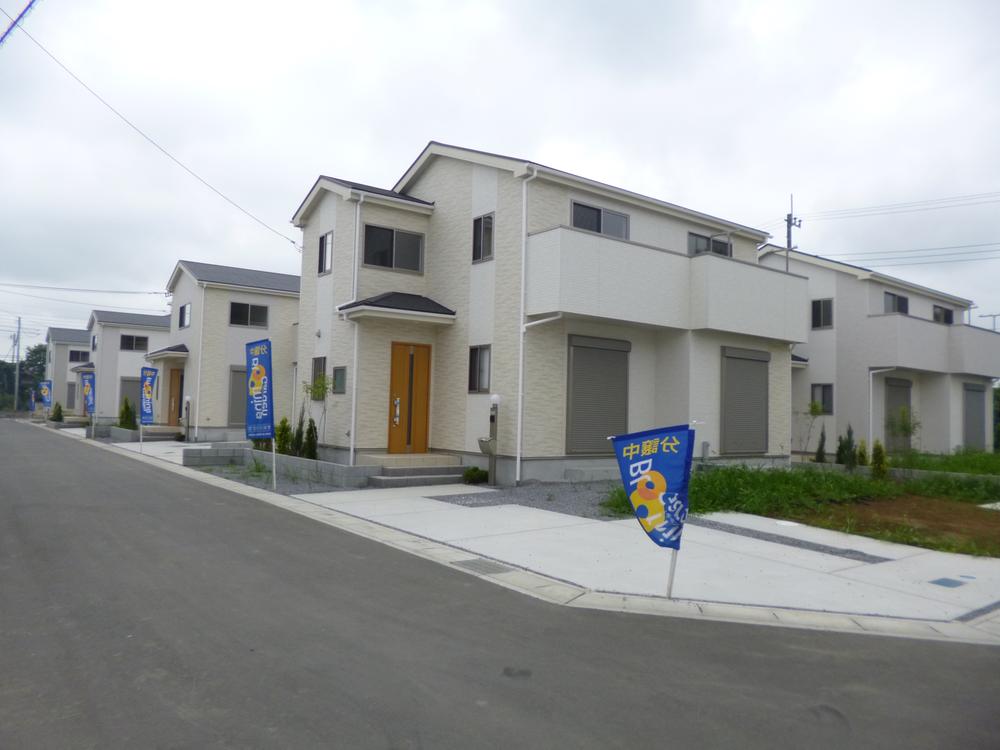 Rendering (appearance). Example of construction