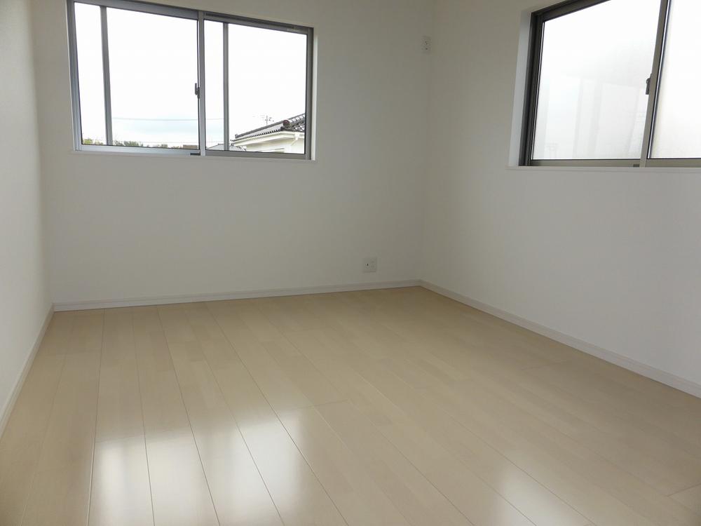 Same specifications photos (Other introspection). Example of construction. All room 6 quires more