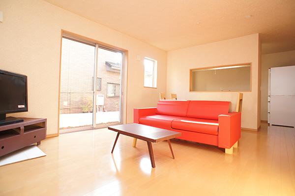 Living. South-facing living room gather natural and your family Indoor (12 May 2013) Shooting