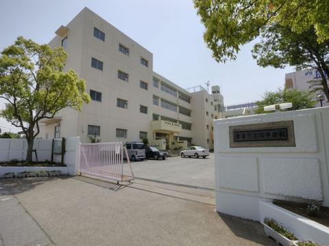 Junior high school. Satte Tatsunishi until junior high school 526m