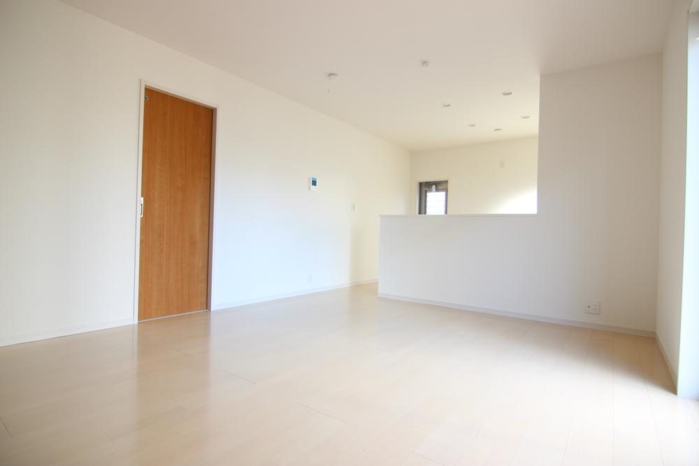 Living. Indoor (12 May 2013) shooting 2 Building Living