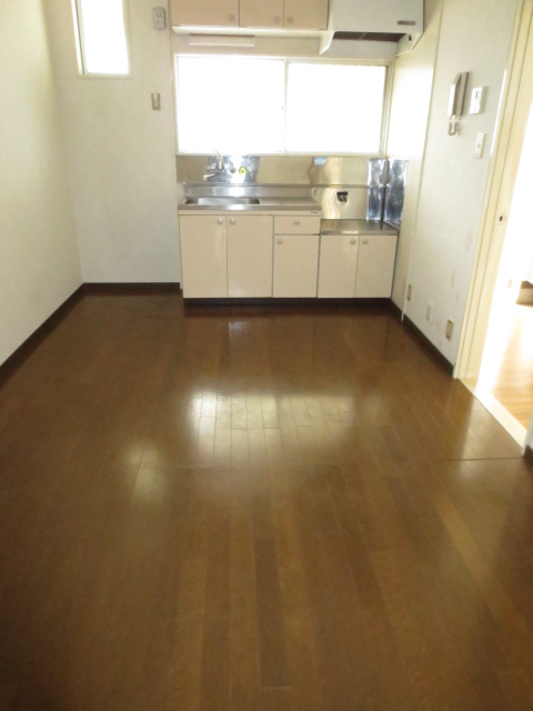 Kitchen. 7.5 Pledge of dining kitchen