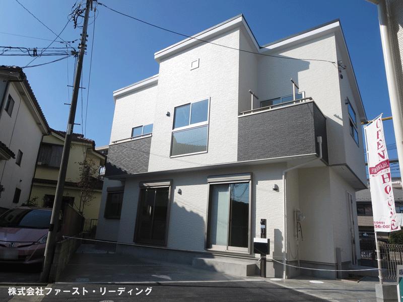 Local appearance photo.  [Building 2] (November 17, 2013) Shooting