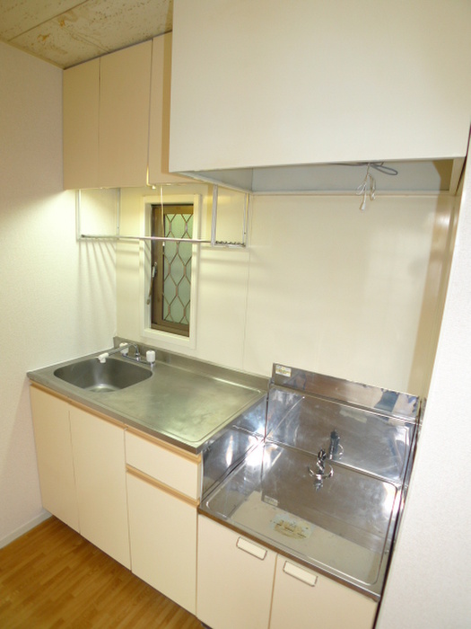 Kitchen. Gas stove installation Allowed