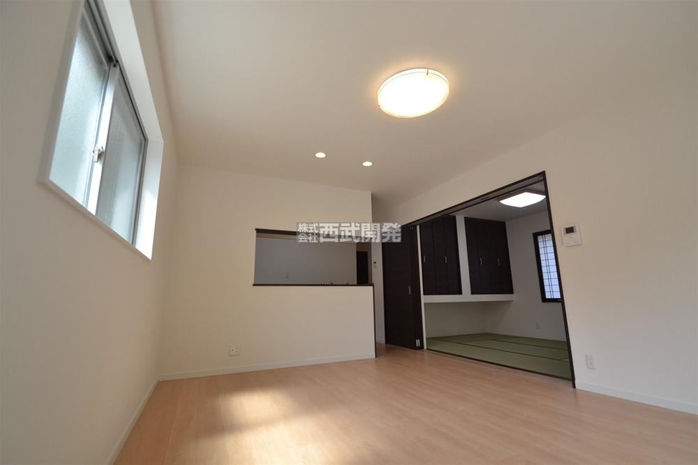 Same specifications photos (living). Same specifications