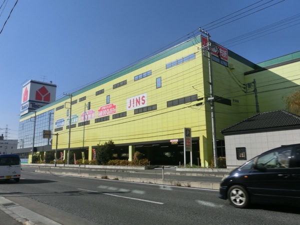 Other. Yamada Denki to (other) 670m