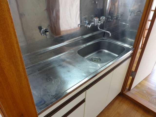 Kitchen. The same type