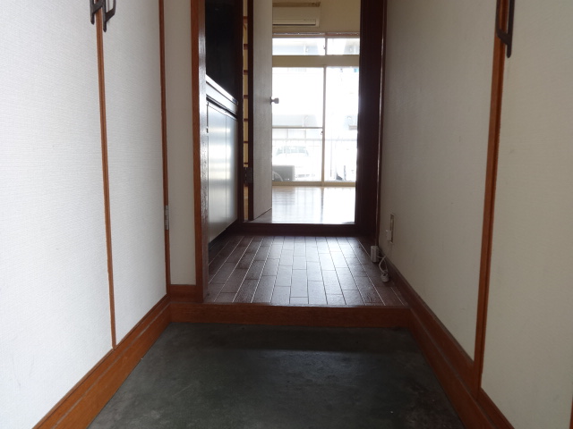 Entrance. The same type