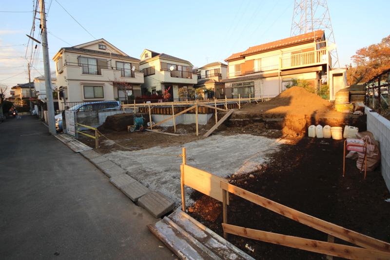 Local appearance photo. Local (12 May 2013) Shooting