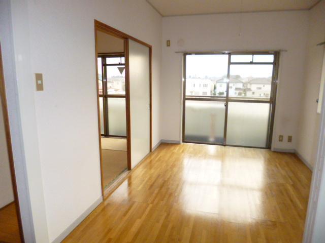 Living and room. Western style room