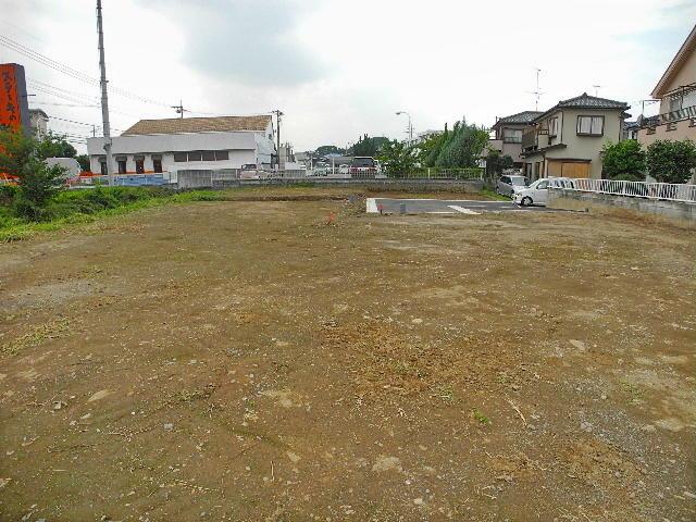 Local land photo. The bus stop is a 2-minute walk (September 2013) Shooting