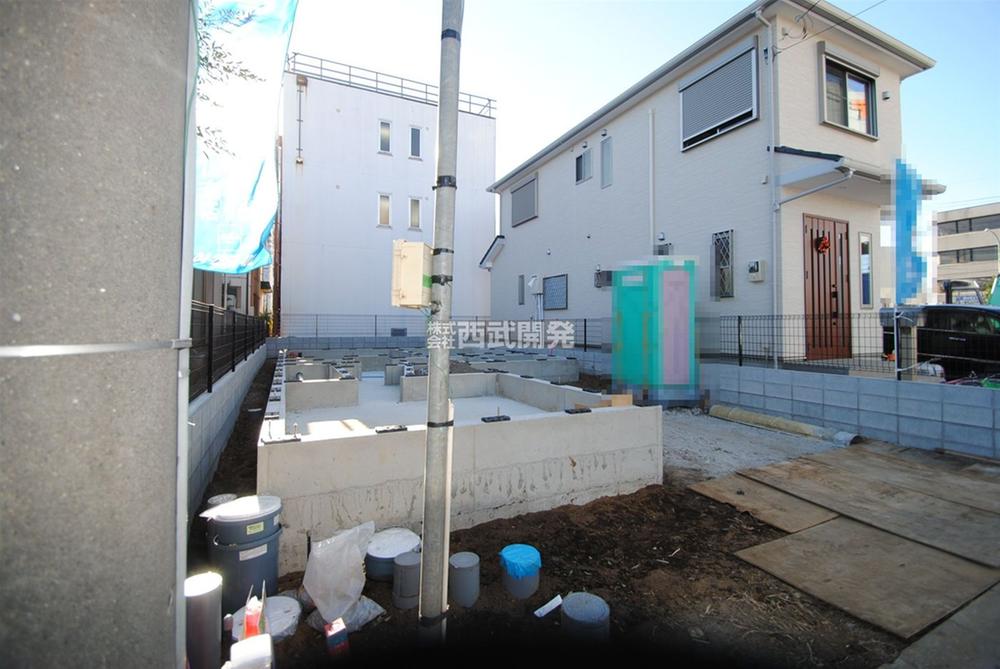 Local appearance photo. Local (12 May 2013) Shooting