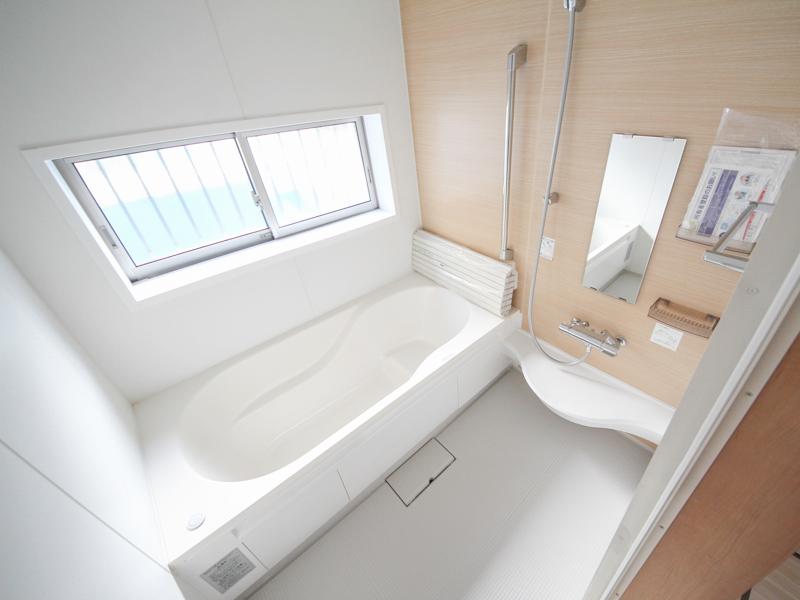 Bathroom. (October 2013) Shooting