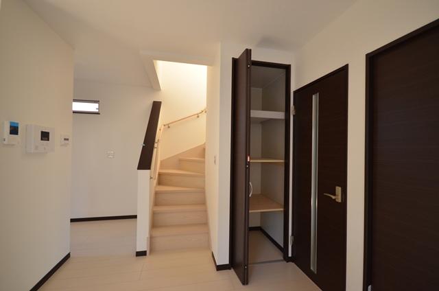 Living. Living-in stairs will cherish the family of communication. It is with storage of the family shared in a stepped aside. 