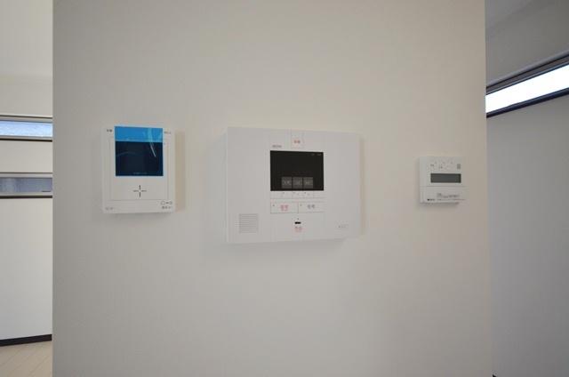 Other. Secom of facilities are standard introduction. Intercom is also standard equipped with a monitor. 